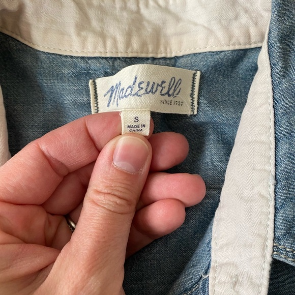 Madewell Chambray Button Down Shirt - Picture 2 of 3